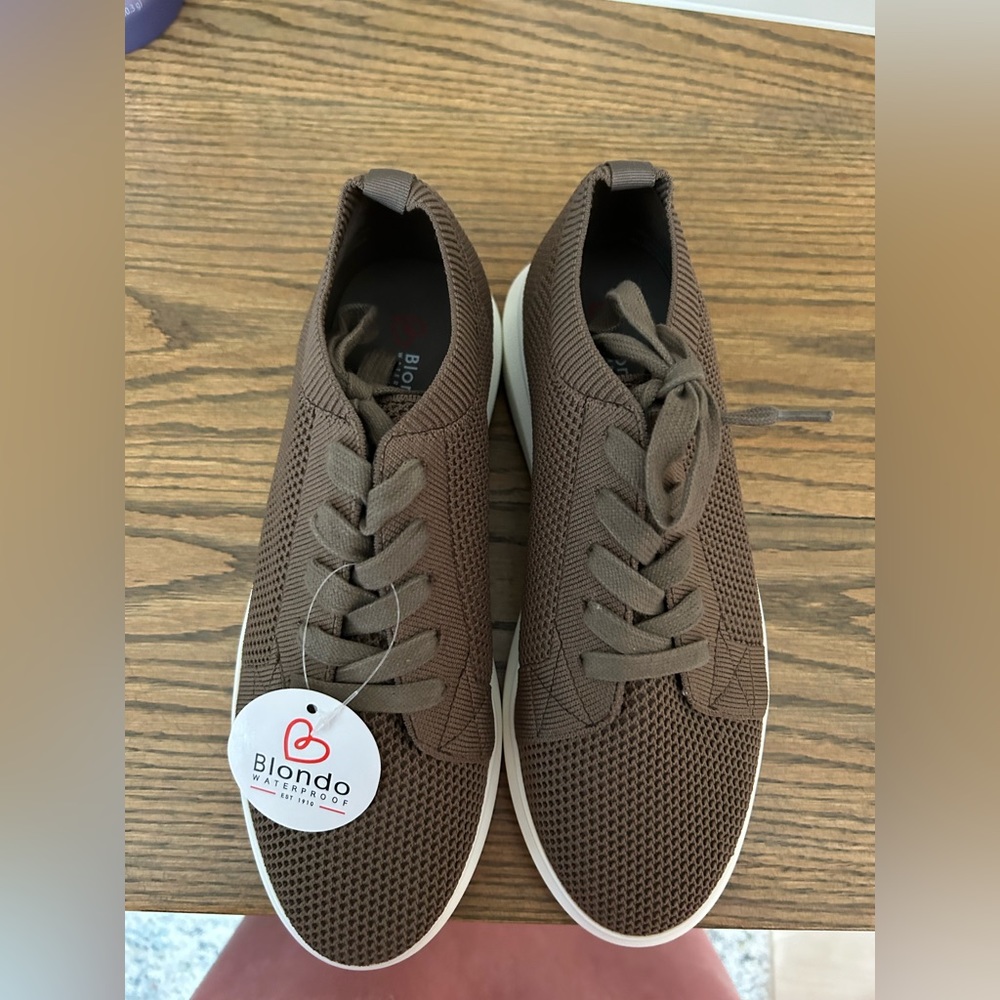 Blondo Sneakers